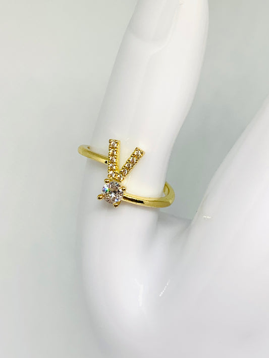 Anello Con Lettera V